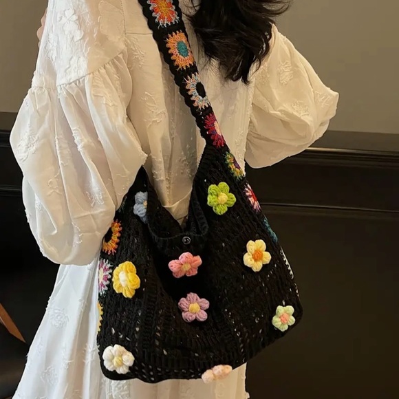 BLACK Granny Square Crochet Tote Bag with Flowers - Picture 2 of 3